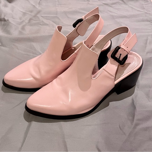 INTENTIONALLY BLANK Shoes - [EU 38] Intentionally Blank Baby Pink Slingback Mules